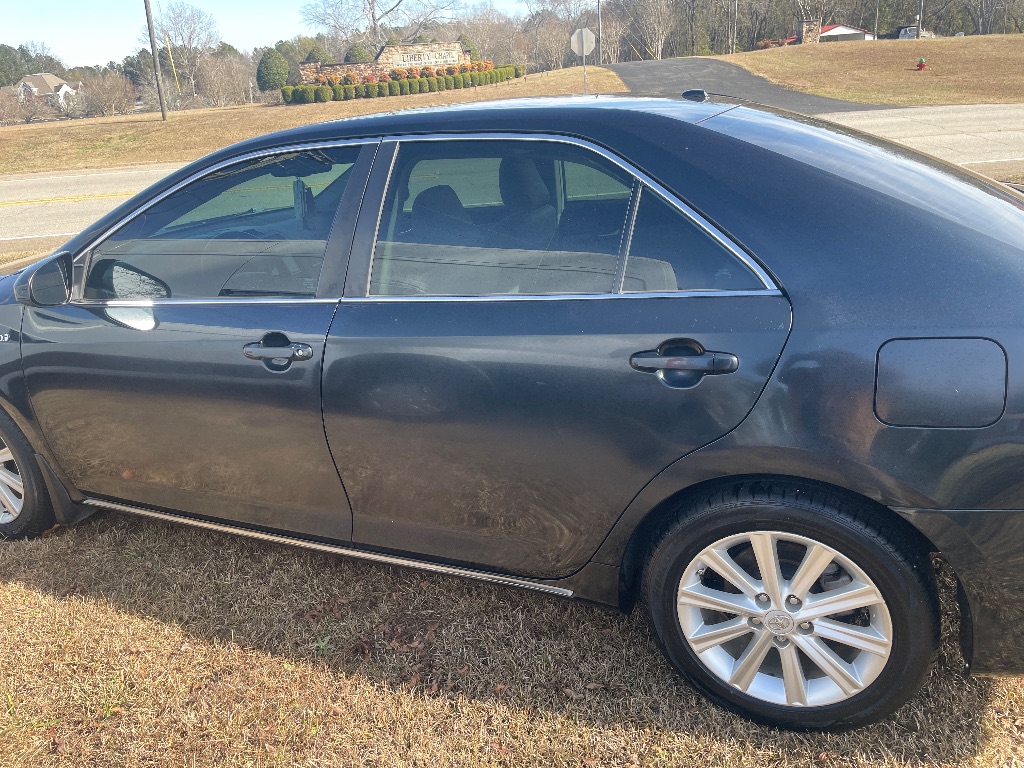 2012 Toyota Camry LE Hybrid's photo