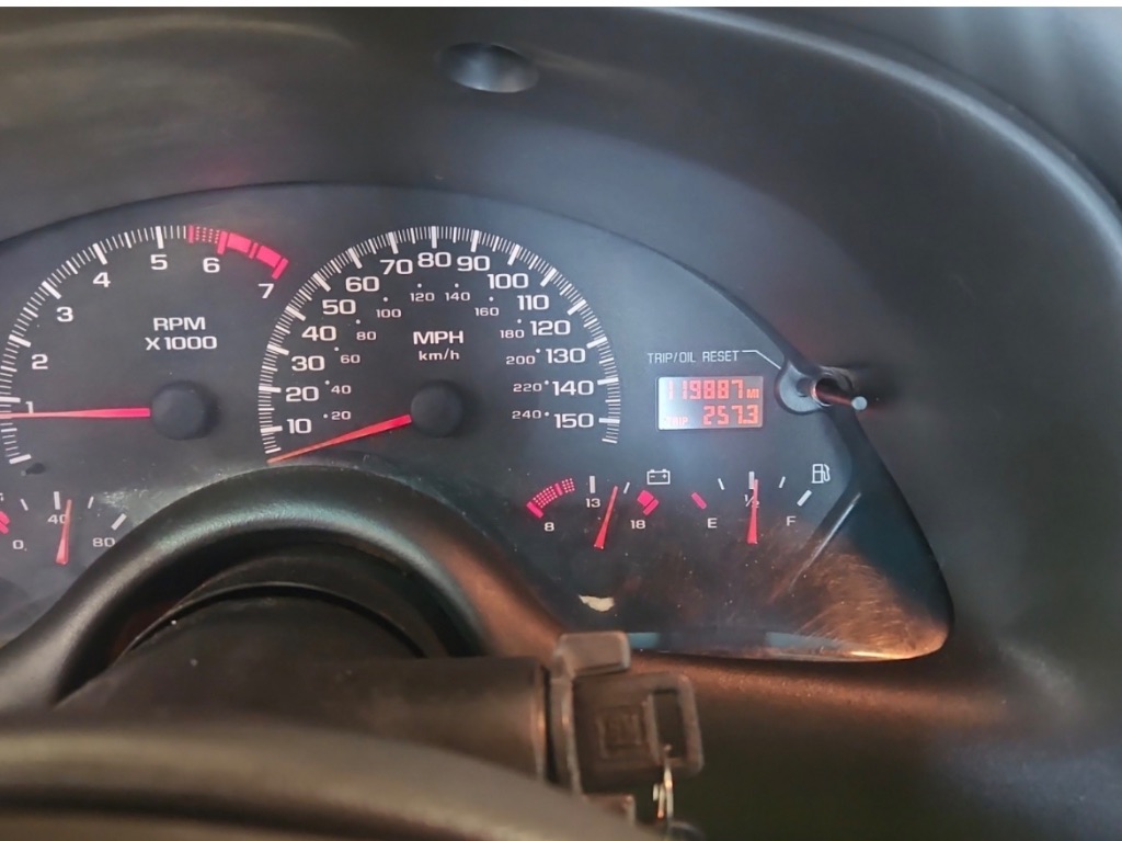 2002 Chevrolet Camaro Z28 - Photo 9